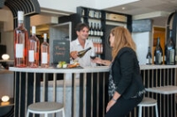 Bar Bar